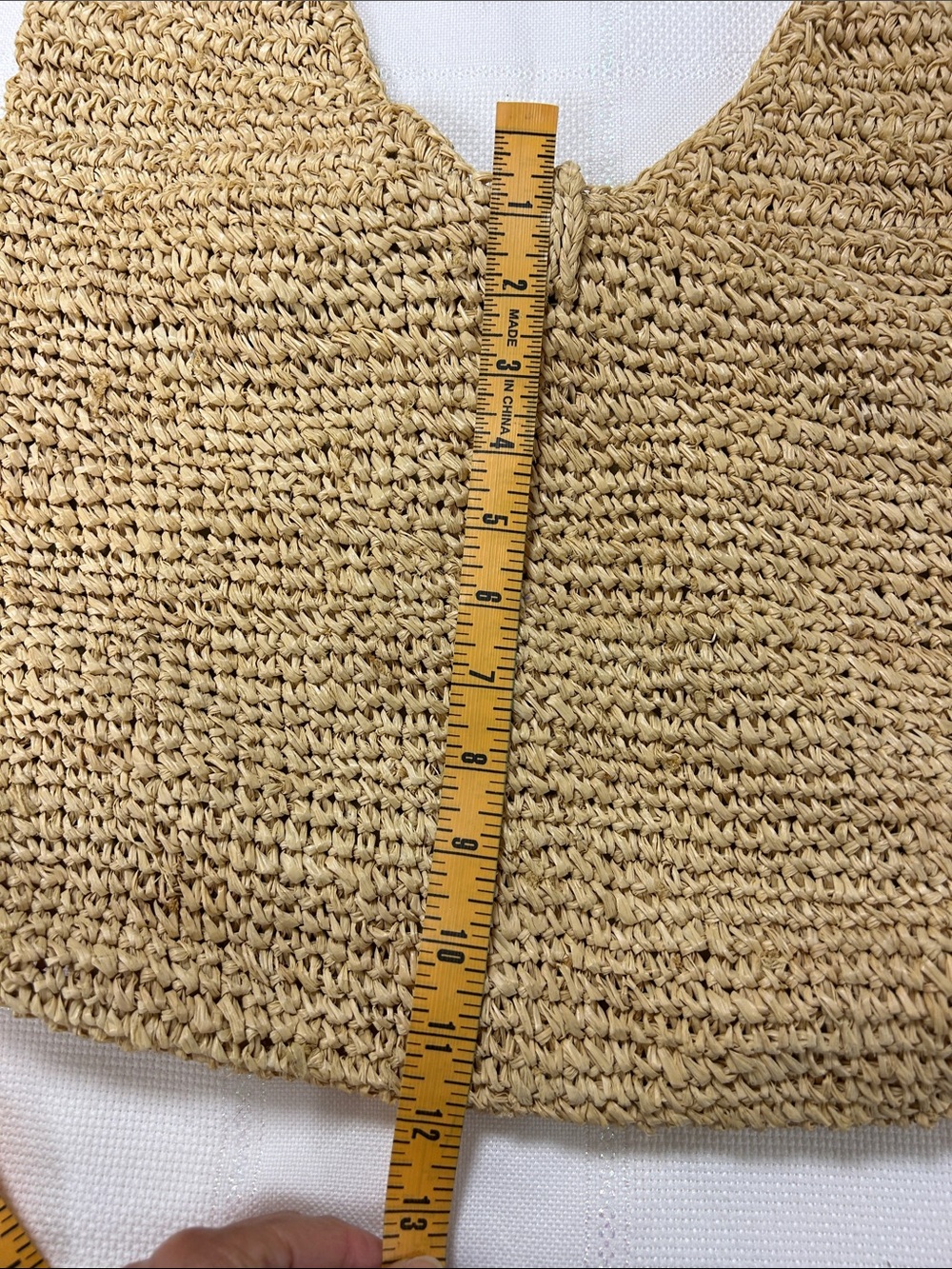 G.H. Bass & Co. Neutral Straw Crochet Shoulder Bag image 4